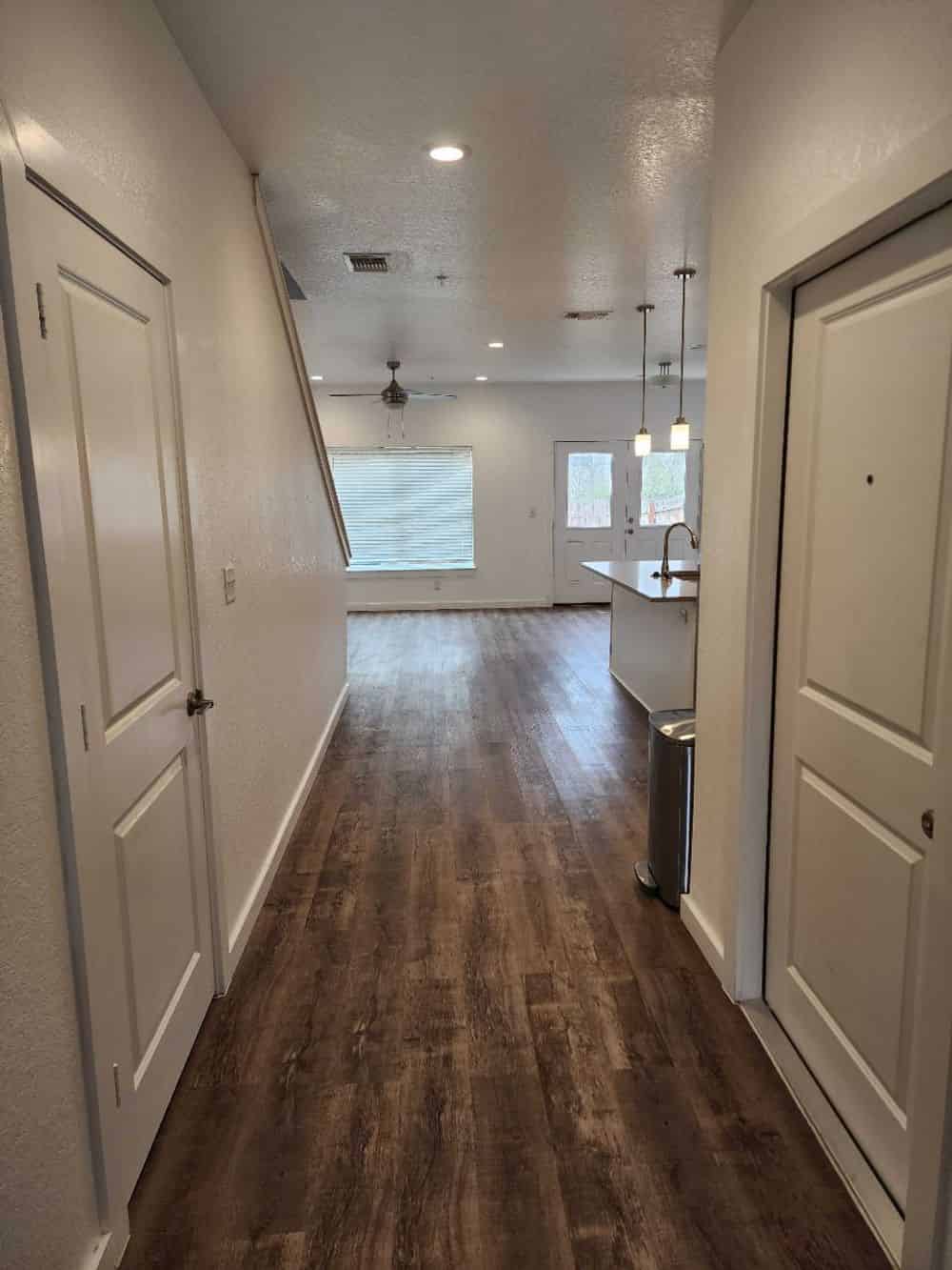 Commercial/Office Cleaning image