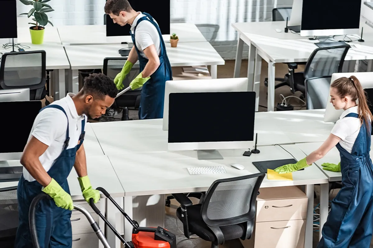 Should an Office Be Cleaned Before, During, or After Hours? image